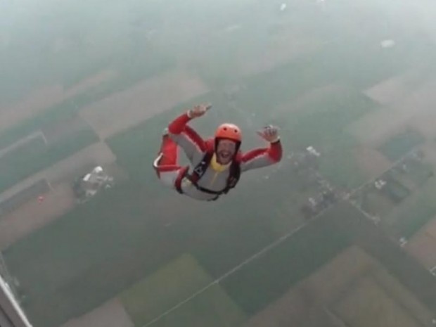 Clear and pull skydive from the antanov at dropzone Texel The Netherlands